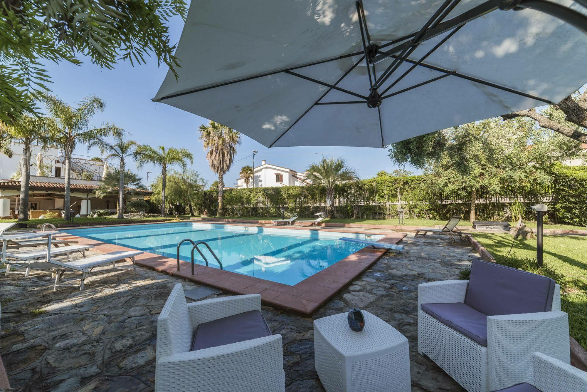Villa Gio B&B De Charme 蒙蒂克里斯 外观 照片