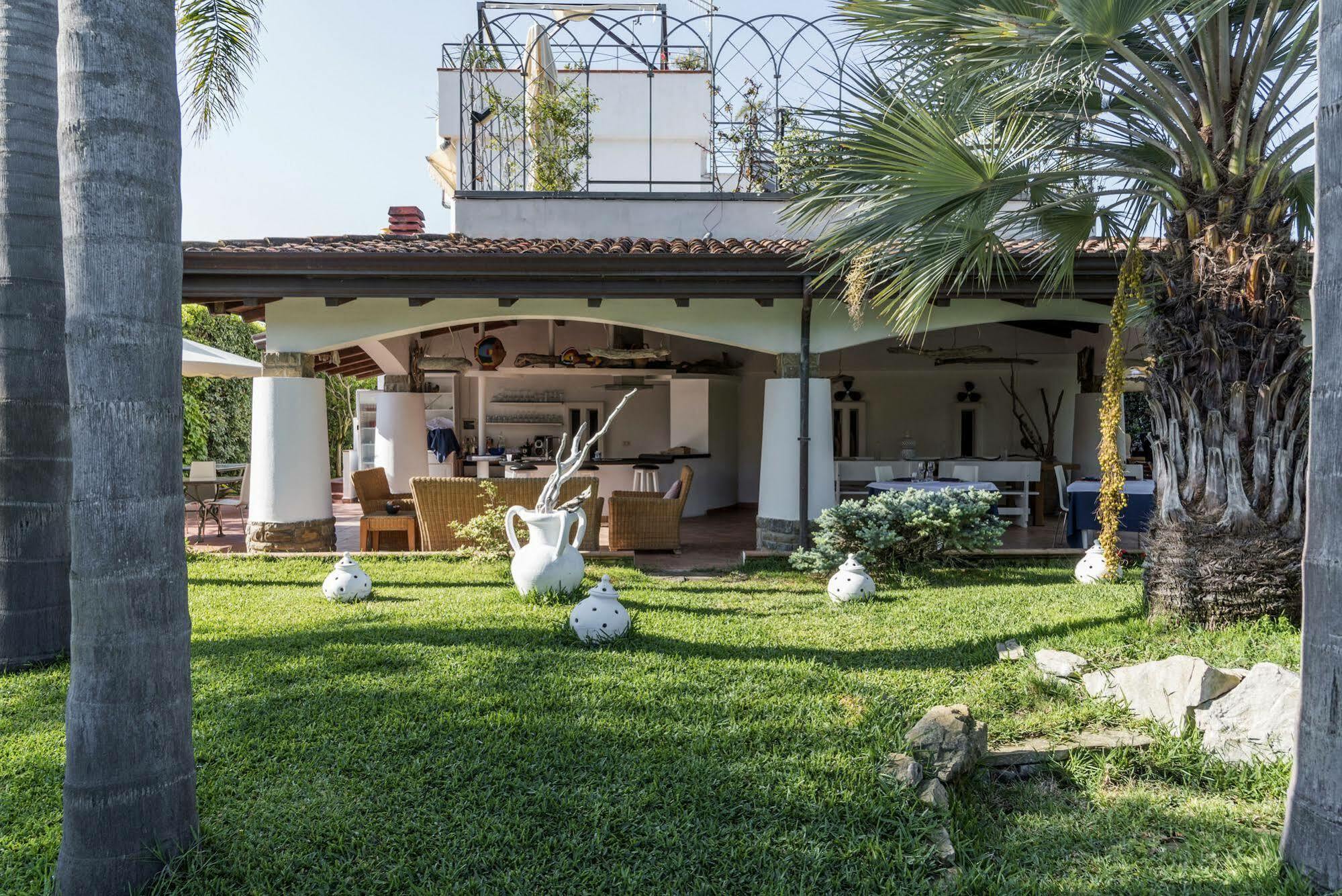 Villa Gio B&B De Charme 蒙蒂克里斯 外观 照片